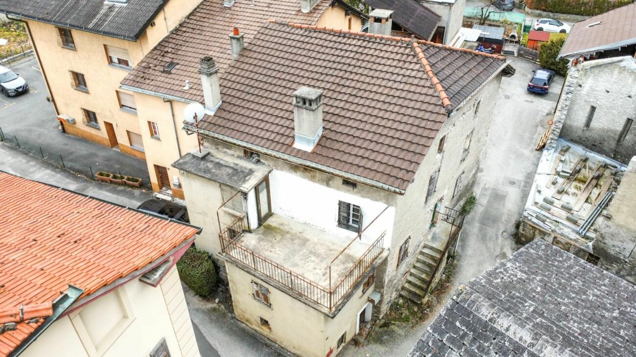 Maison multi-appartements 10 pièces à Ardon