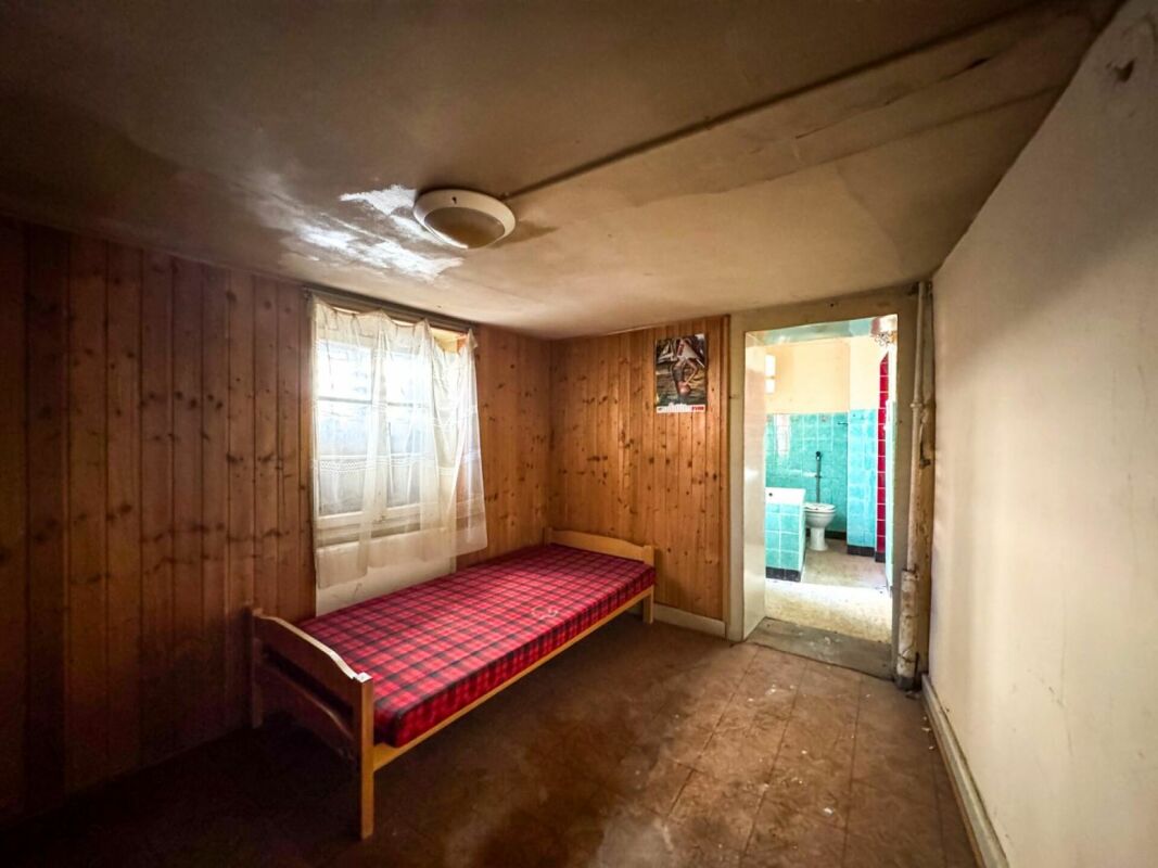 Maison multi-appartements 10 pièces à Ardon