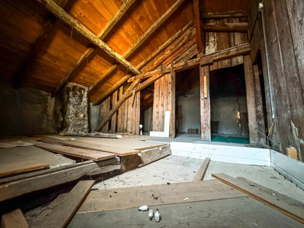 Maison multi-appartements 10 pièces à Ardon