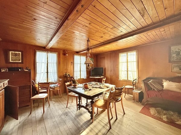 Maison / chalet de 4 étages au centre de Troistorrents 7