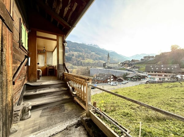 Maison / chalet de 4 étages au centre de Troistorrents 8