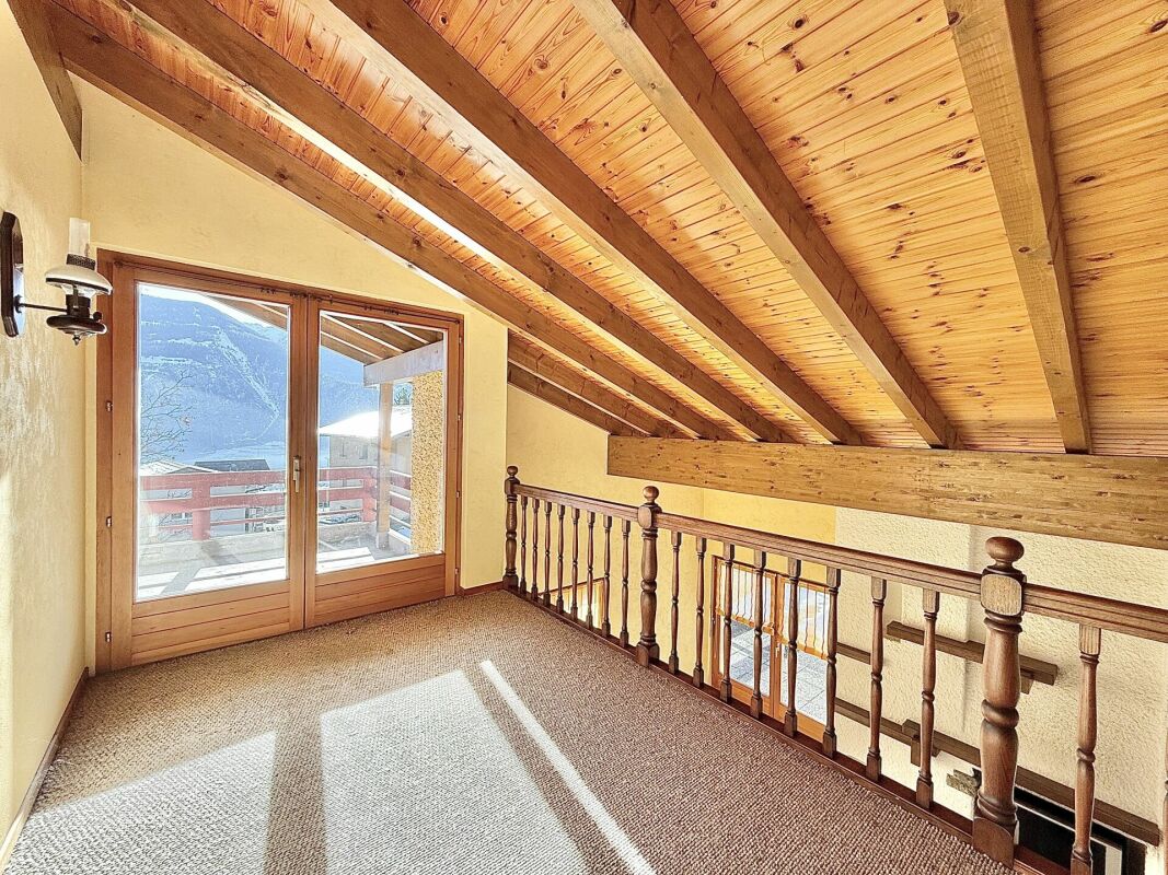 Grande maison avec beaucoup de potentiel à Chamoson