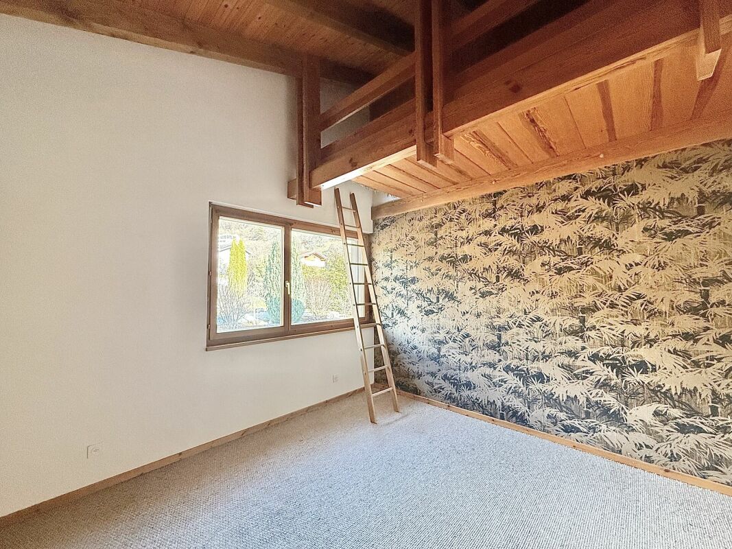 Grande maison avec beaucoup de potentiel à Chamoson