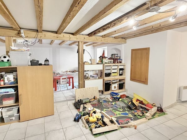 Maison avec 3 appartements au centre d'Ardon 26