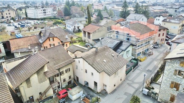Maison avec 3 appartements au centre d'Ardon 2
