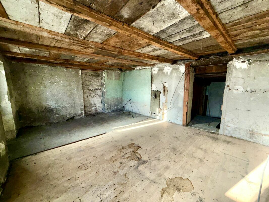 Maison à rénover au centre de Chamoson, vendu avec autorisation de construire