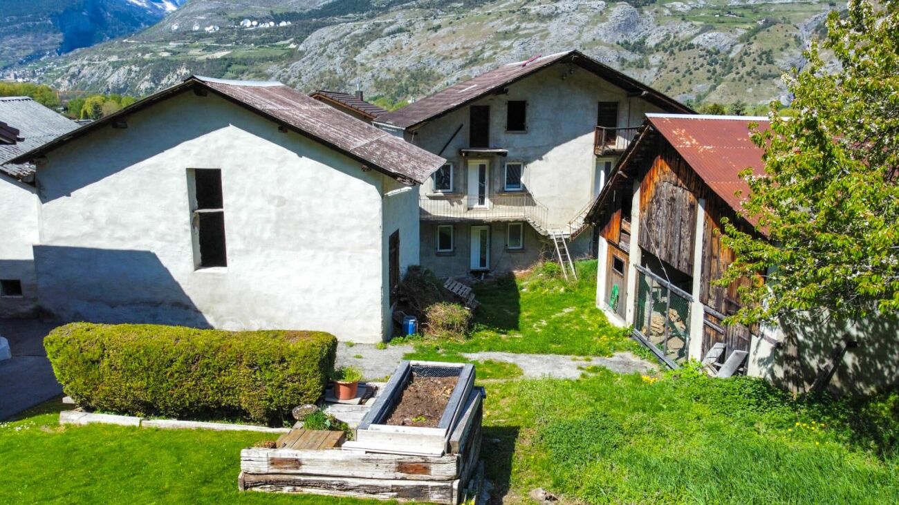 Verkauf von sechs Wohnungen in Agarn