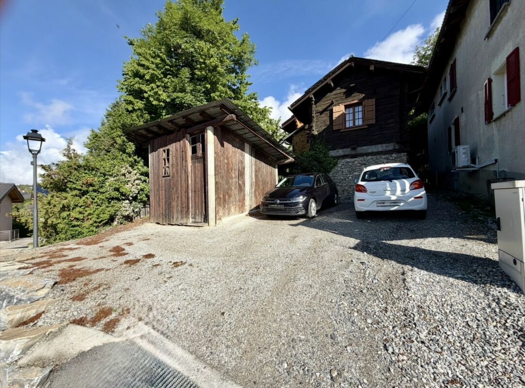 Réservé / Appartement indépendant de 3.5 pièces à Savièse