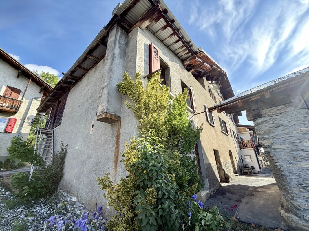 Réservé / Appartement indépendant de 3.5 pièces à Savièse