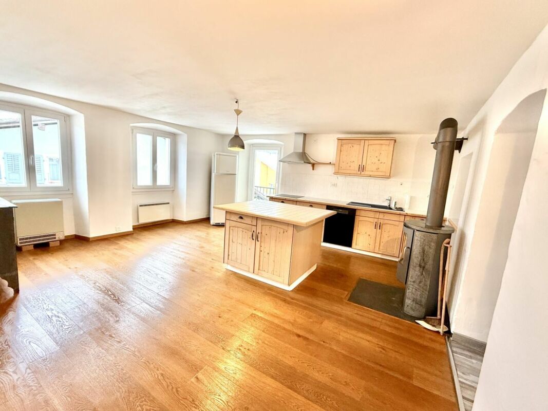 Duplex 6.5 pièces à St-Léonard