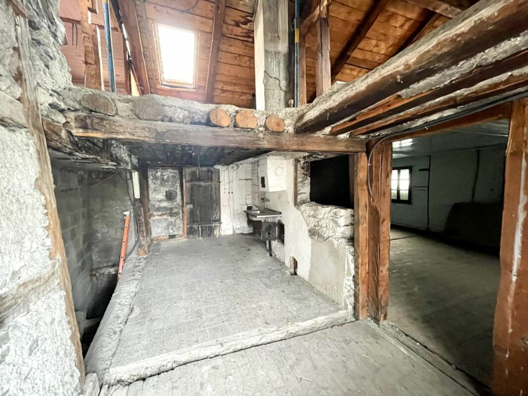 Maison à rénover avec cave aménageable selon désire