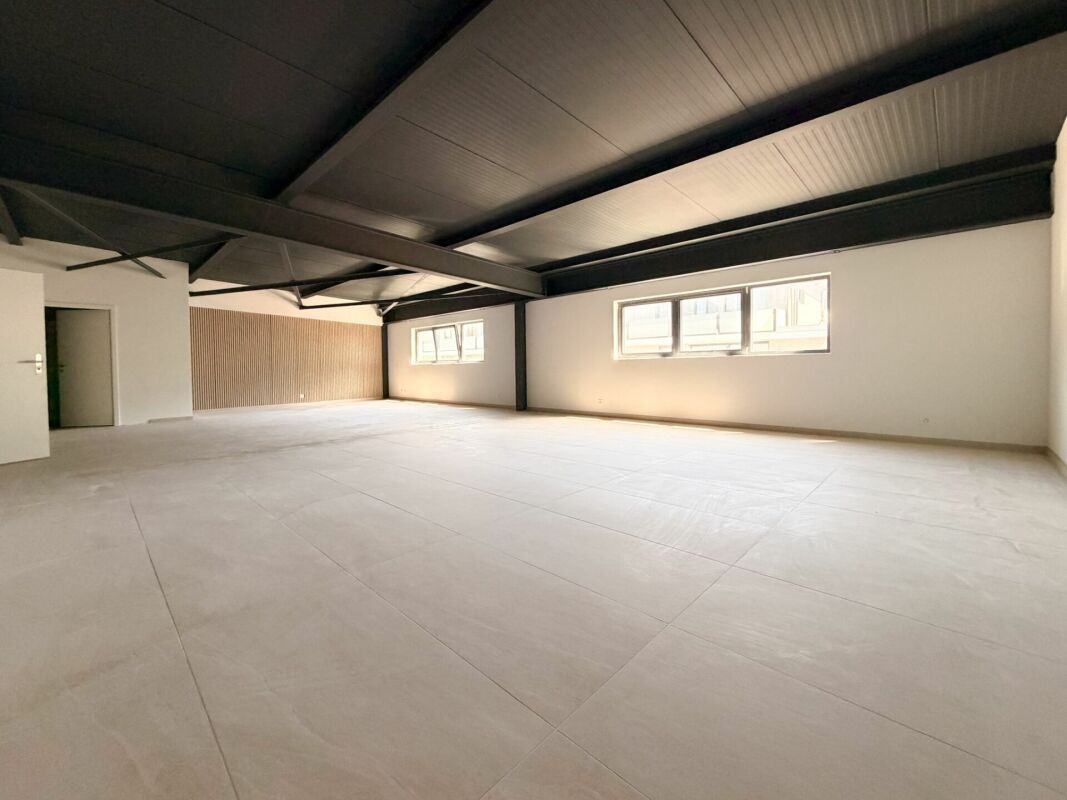 Bureaux / locaux commerciaux à louer à Saxon - Limite Riddes