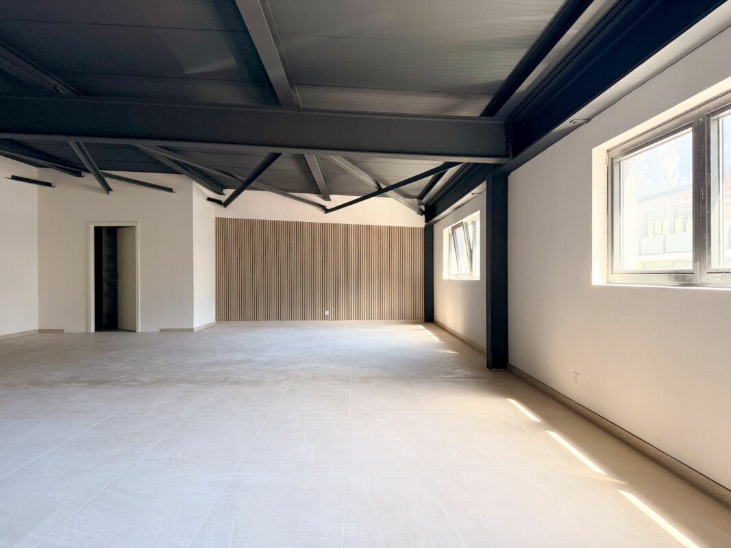 Bureaux / locaux commerciaux à louer à Saxon - Limite Riddes