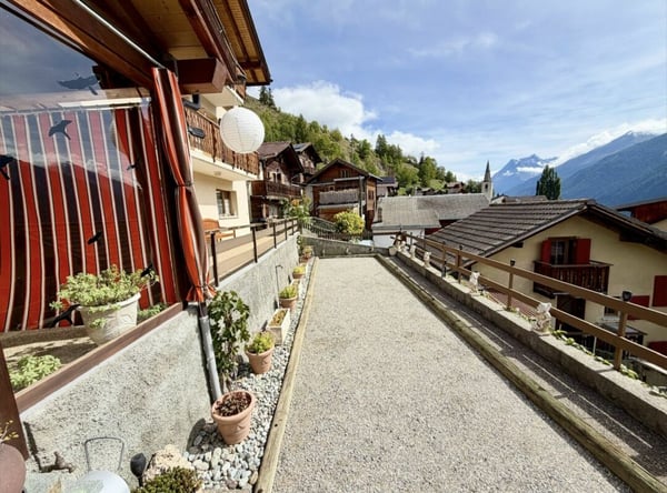 Maison 5.5 pièces sur 3 niveaux avec grande terrasse à St-Martin 5