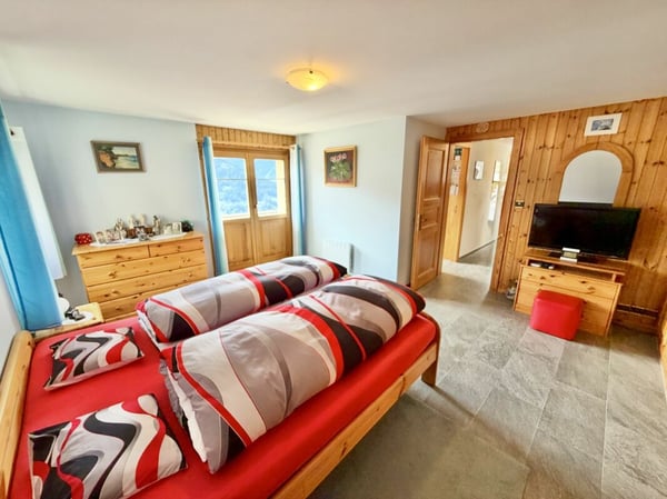 Maison 5.5 pièces sur 3 niveaux avec grande terrasse à St-Martin 24