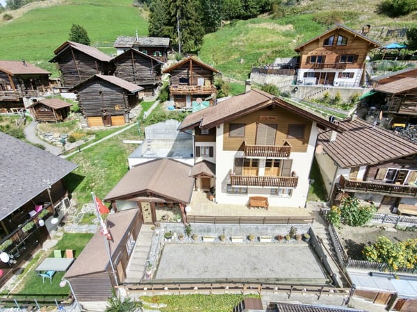 Maison 5.5 pièces sur 3 niveaux avec grande terrasse à St-Martin 9