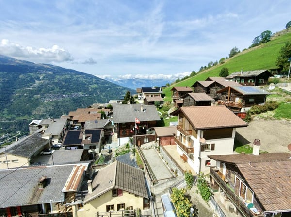 Maison 5.5 pièces sur 3 niveaux avec grande terrasse à St-Martin 10