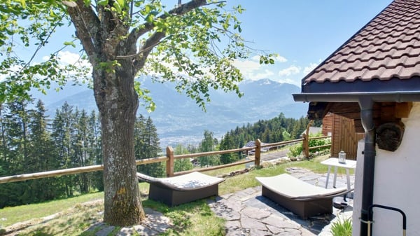 chalet authentique au coeur de la nature aux Mayens-de-la-Zour (Savièse) 6
