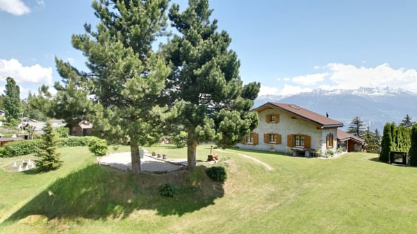 chalet authentique au coeur de la nature aux Mayens-de-la-Zour (Savièse) 11