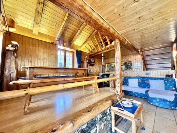 chalet authentique au coeur de la nature aux Mayens-de-la-Zour (Savièse) 12