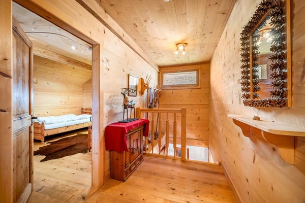 Un chalet de caractère au cœur d’un écrin naturel 11