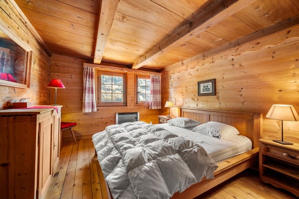 Un chalet de caractère au cœur d’un écrin naturel 9
