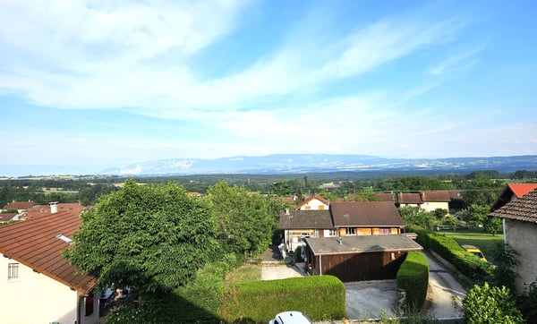 Terrain viabilisé 724m2 sur ä Peron (Logras) 6