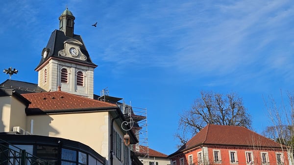 Gex centre, vente murs d'un local com. divisibles en 3 lots 2