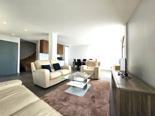 Maison mitoyenne 120m2 à Chevry 5