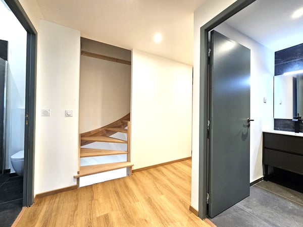 Maison mitoyenne 120m2 à Chevry 10