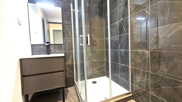 Maison mitoyenne 120m2 à Chevry 11