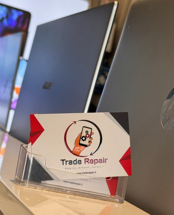 À VENDRE : Fonds de Commerce Informatique & High-Tech   Ferney-Voltaire (70 m²) 9