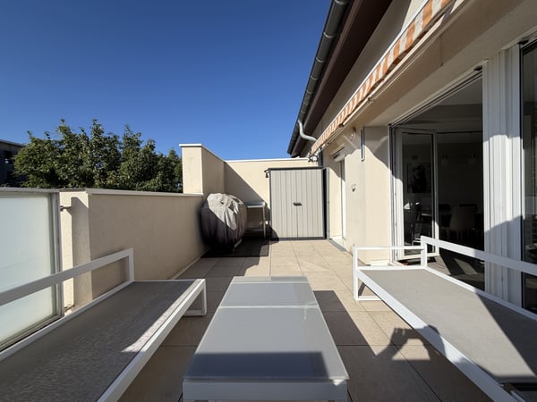 Duplex 93m2 avec vue dégagée, 2 terrasses et double garage 9