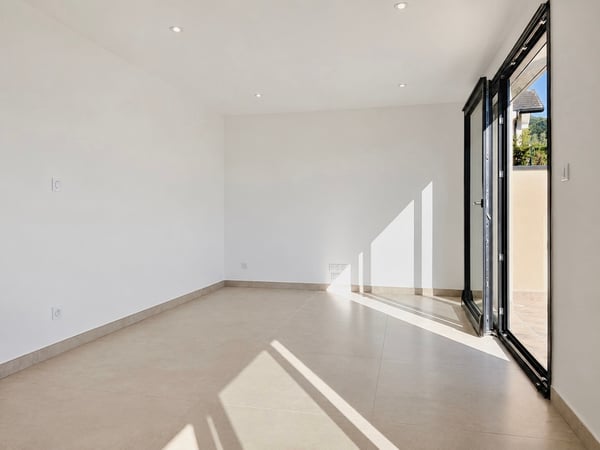 Maison mitoyenne neuve de 106 m² aux belles prestations à Saint-Cergues 5