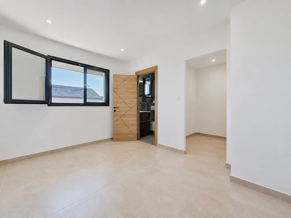 Maison mitoyenne neuve de 106 m² aux belles prestations à Saint-Cergues 11