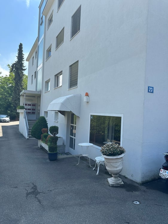Gewerbefläche zur Miete im Untergeschoss – Rümlang, Schulstrasse 23