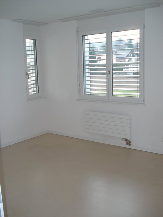 Grosszügige 6.5-Zimmer-Wohnung mit Balkon und Garage in Rümlang 9