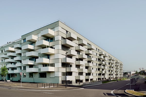 Hochmoderne 2.5-Zimmer-Maisonette im beliebten Hochbord-Quartiert - sofort verfügbar