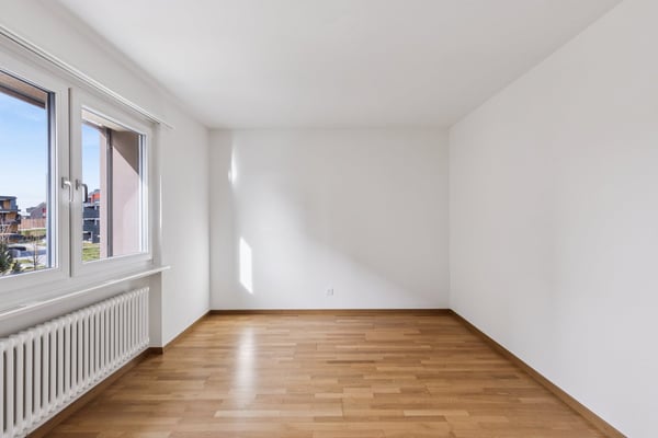 Sonnige Wohnung mit grosser Terrasse und Weitsicht an bester Lage in der neuen Überbauung 8