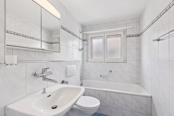 Sonnige Wohnung mit grosser Terrasse und Weitsicht an bester Lage in der neuen Überbauung 6