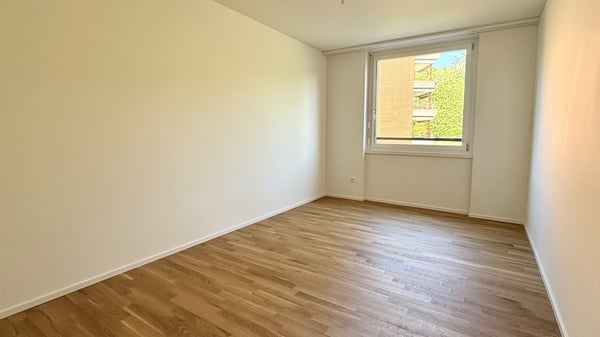 Grosszügiges Familienparadies: 4.5 Zimmerwohnung im Brünnlipark 12
