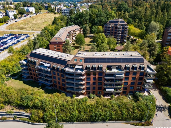 Platz für die ganze Familie  4.5 Zimmer mit zwei Balkonen im Brünnlipark