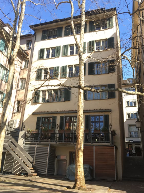 2 1/2-Maisonettewohnung inmitten der pulsierenden Altstadt (Niederdorf) 4