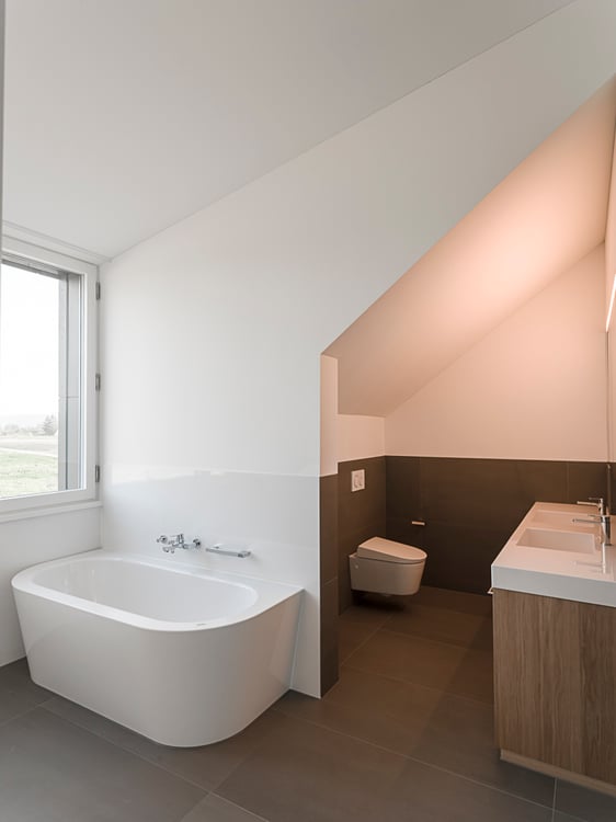 Grosszügige 3.5-Zimmer-Dachwohnung am Opfiker Plateau 6