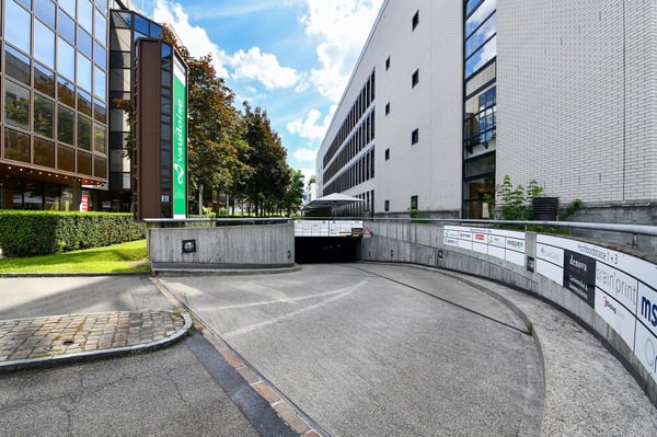 VIELSEITIG NUTZBARE BÜRO- UND GEWERBEFLÄCHE NAHE STETTBACH BHF 6