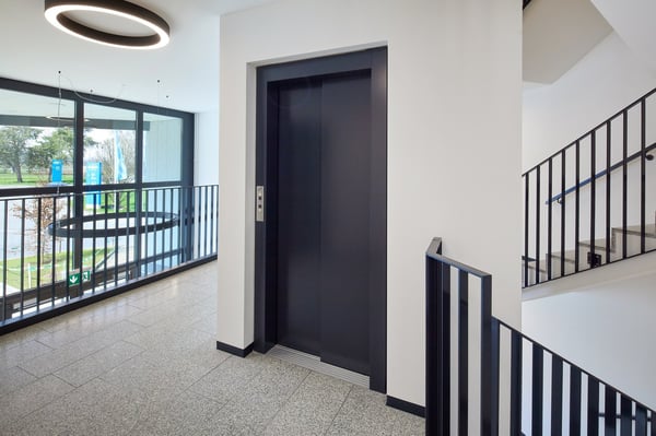 FRISCH SANIERTES BÜRO- UND GEWERBEHAUS 5