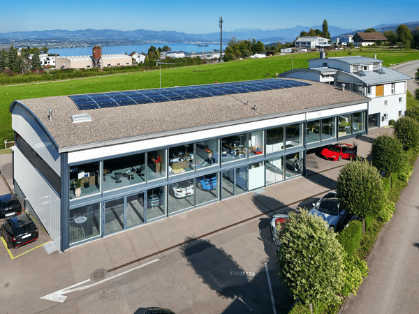 EXKLUSIVES AUTOHAUS BEI DER A3 9