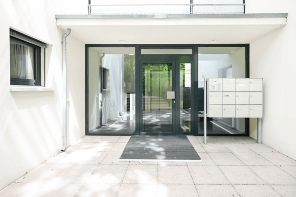 BÜROFLÄCHE IM BELIEBTEN KREIS 2 2