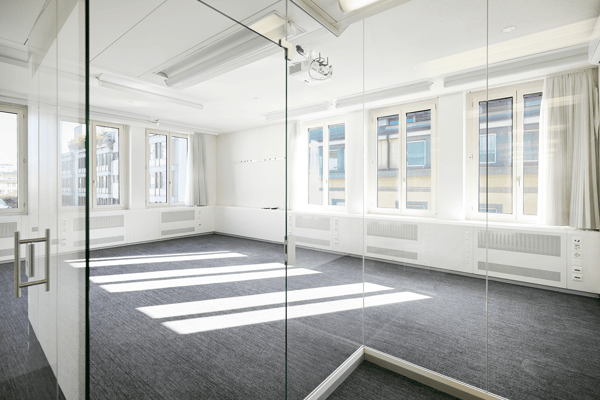 ATTRAKTIVES OFFICE AN BESTLAGE 4