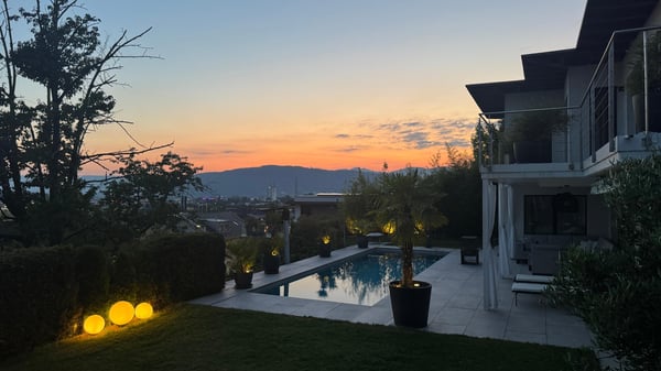 Modernes Wohnen mit traumhafter Aussicht und Baulandreserve 5